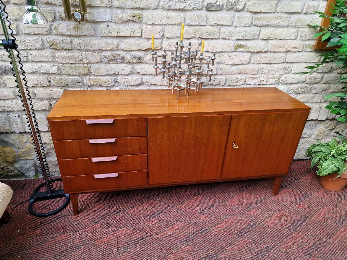 Vintažinė mid century tikmedžio komoda/indauja