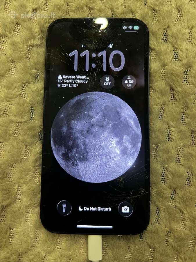 iPhone 12 sudaužytas