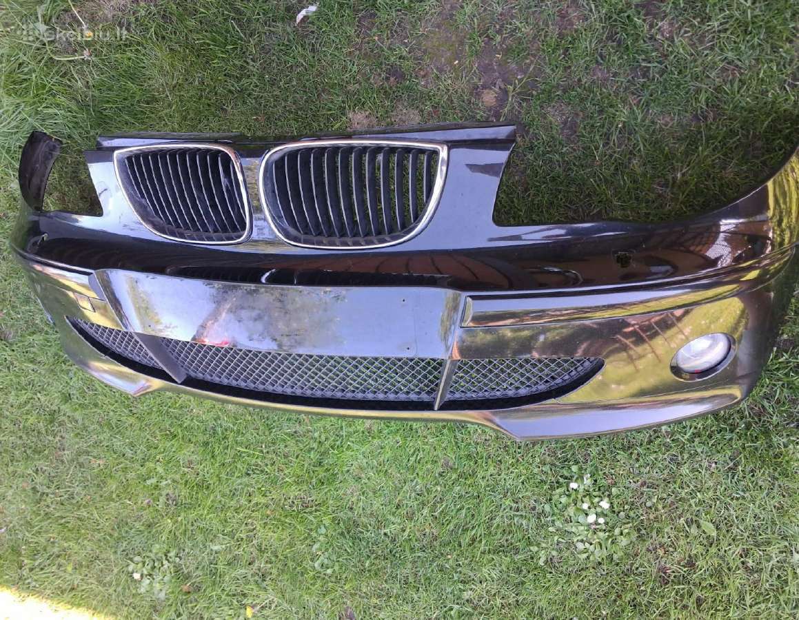 Bmw E87 / E81 1 serijos priekinis bamperis + žibin
