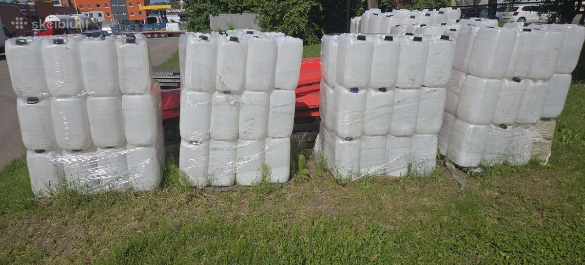 Tučia plastikinė tara
