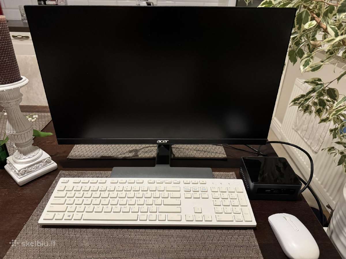 Parduodamas Intel Nuc kompiuterio komplektas