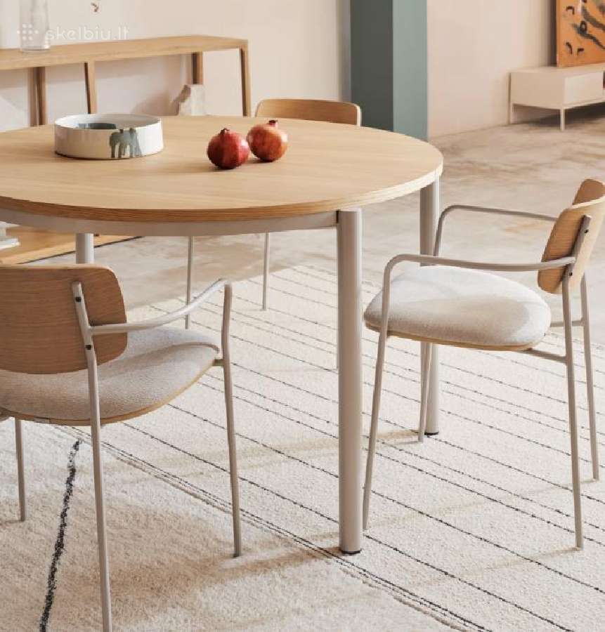 Kave Home Montuiri išskleidžiamas valgomojo stalas