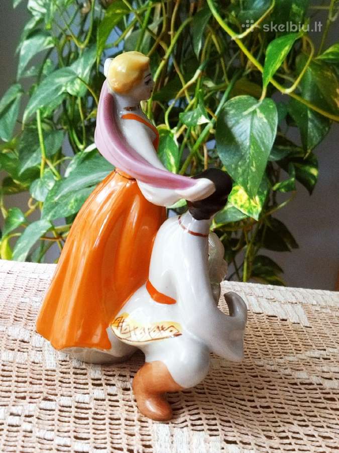 Kolekcinė tarybinė statulėlė gopakas polone - nuotraukos Nr. 3