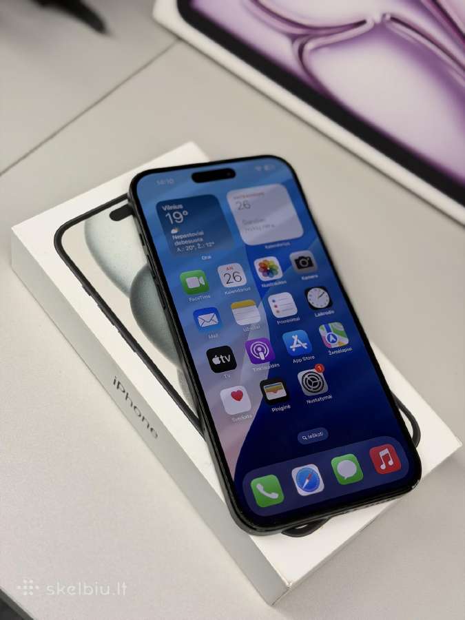 iPhone 15 Plus