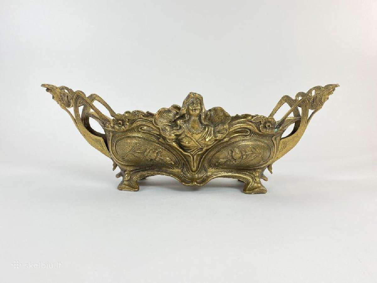Art nouveau žalvarinis vazonas