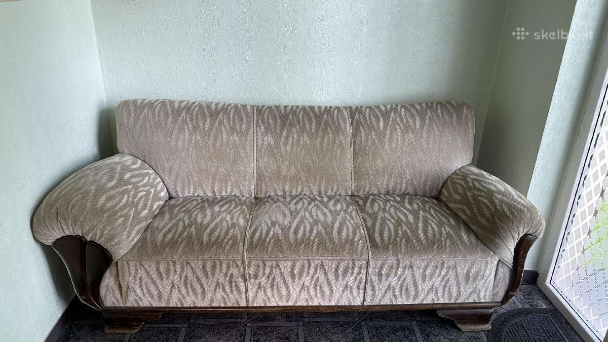 Trivietis Fotelis