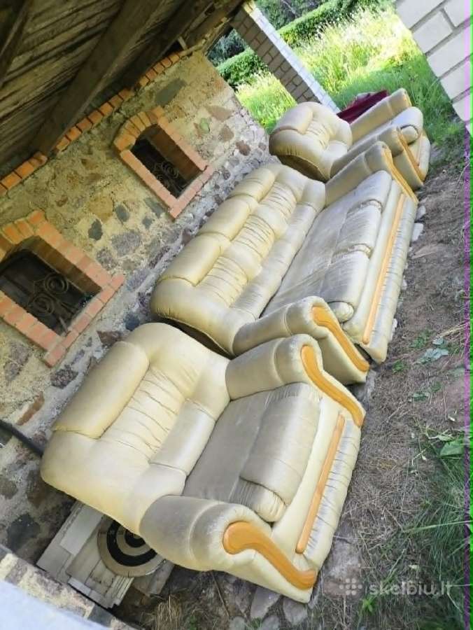 Dovanoju sofa ir du fotelius