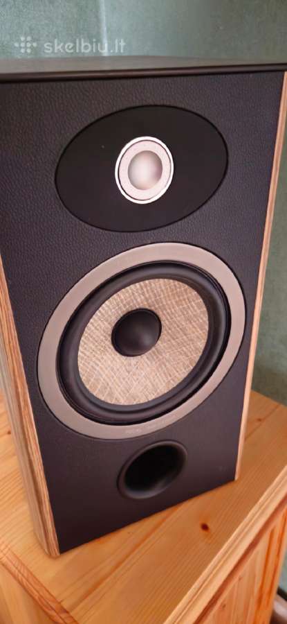 Kolonėlės Focal Aria 906
