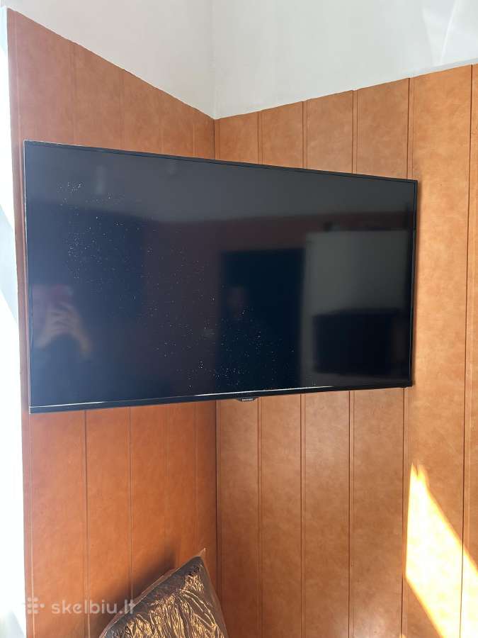 Televizorius Samsung (40) su pakabinamu laikikliu
