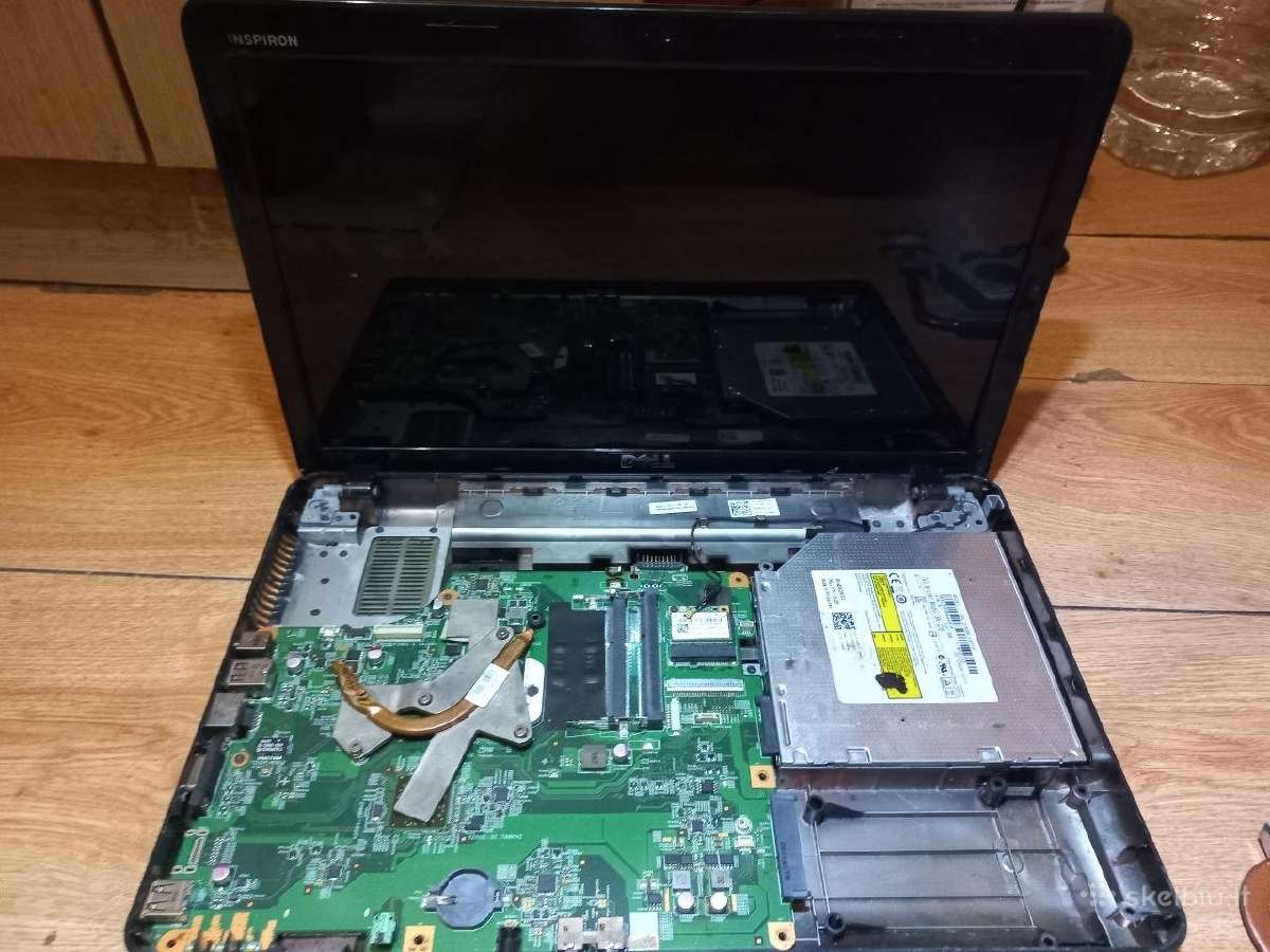 Dell Inspiron M5030 ir Asus A52j dalims