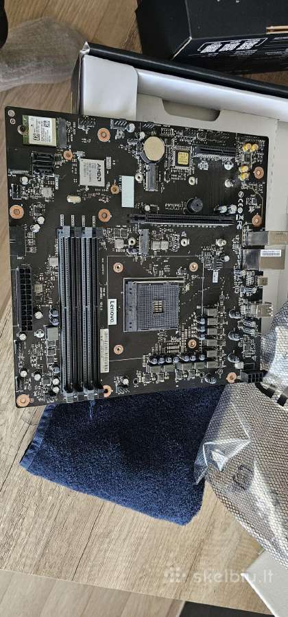 Lenovo 3716 ir ausintuvas