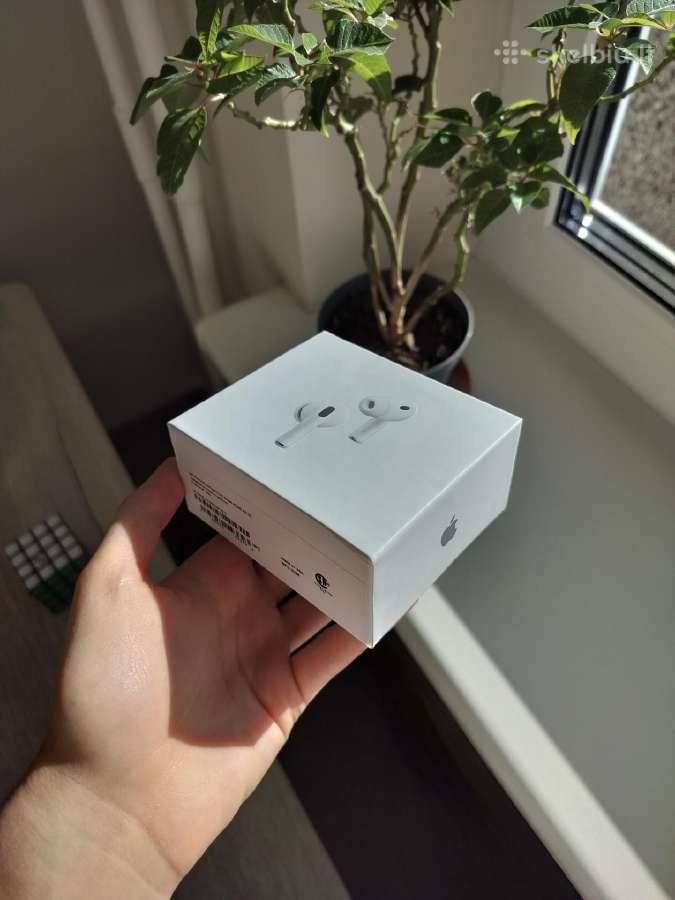 Belaidės ausinės / Wireless earbuds
