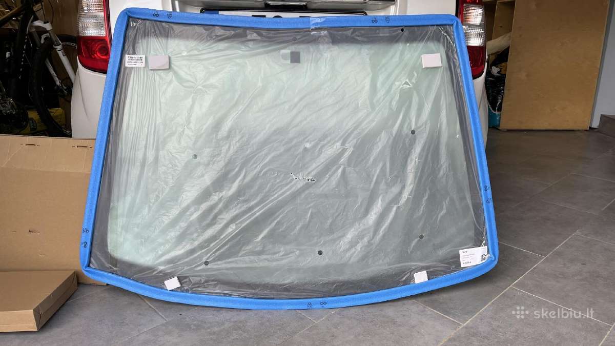 Ligier IXO 2012 priekinis stiklas