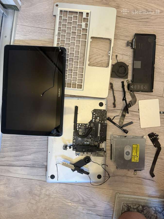 MacBook Pro A1278 dalimis / projektui
