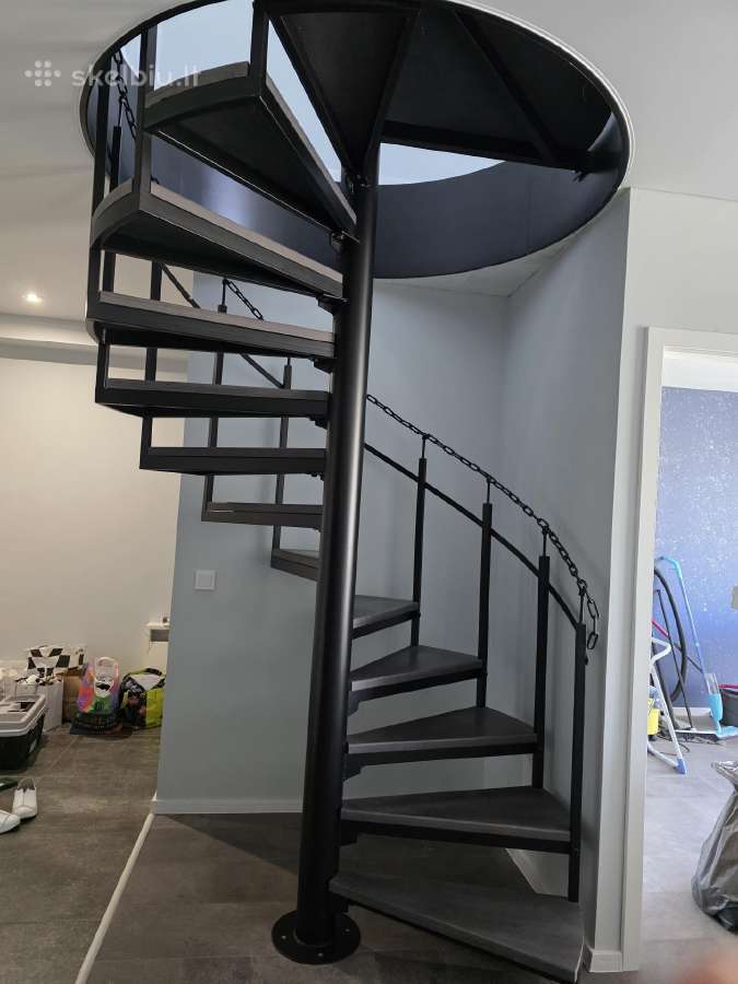 Laiptai 2500eur