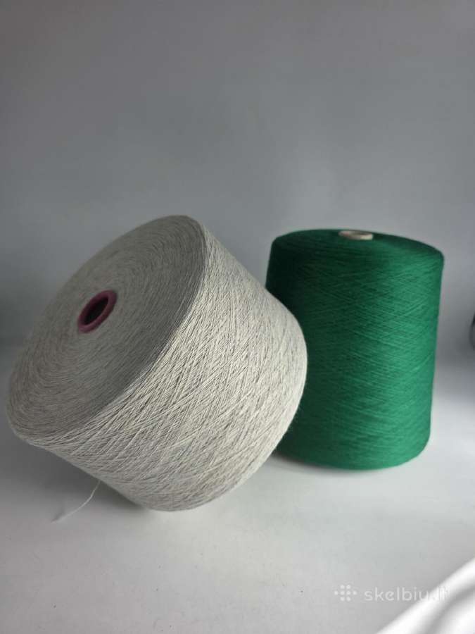 Mezgimo siūlai 2/28 , 50% merino vilna