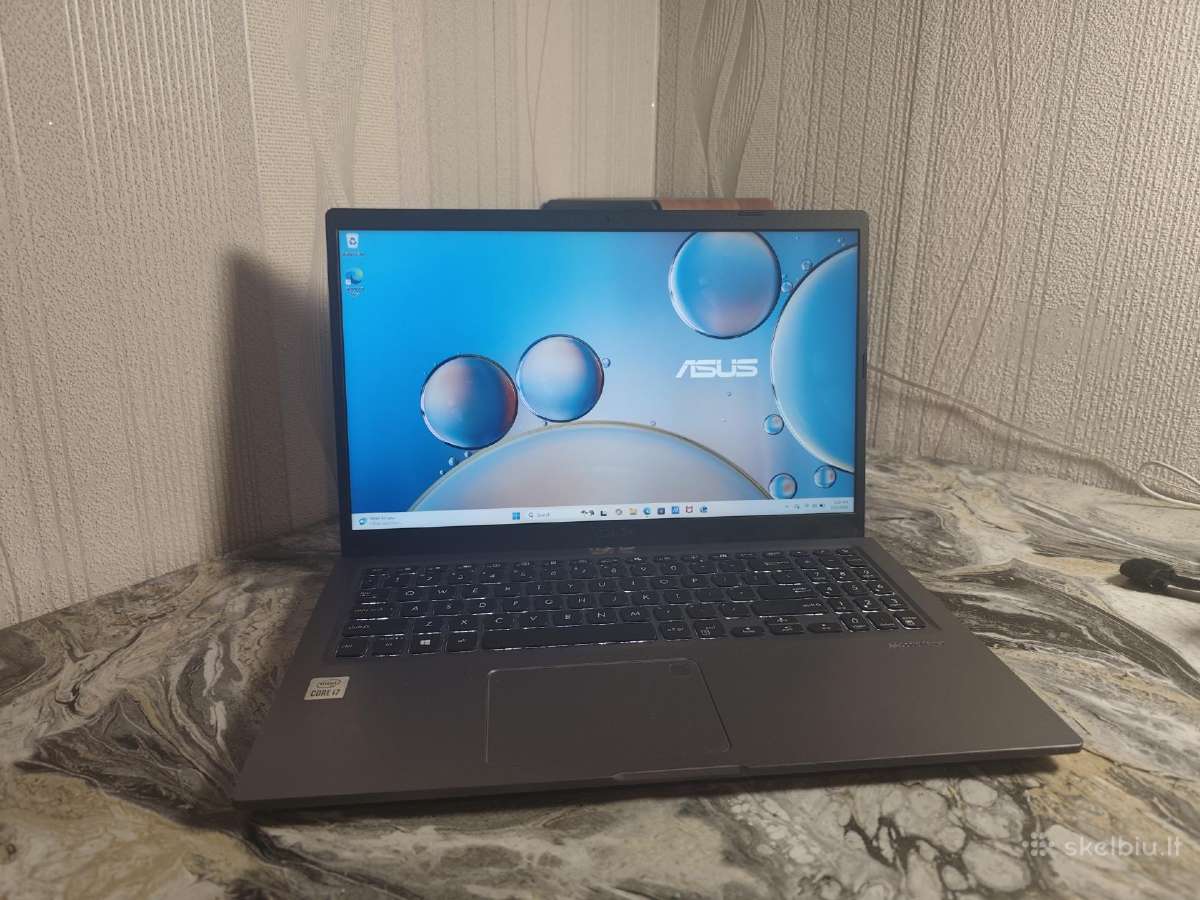 Asus vivobook 15