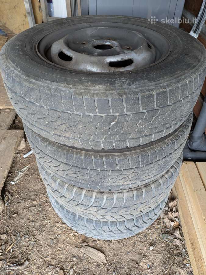 Ford Transit ratai R15