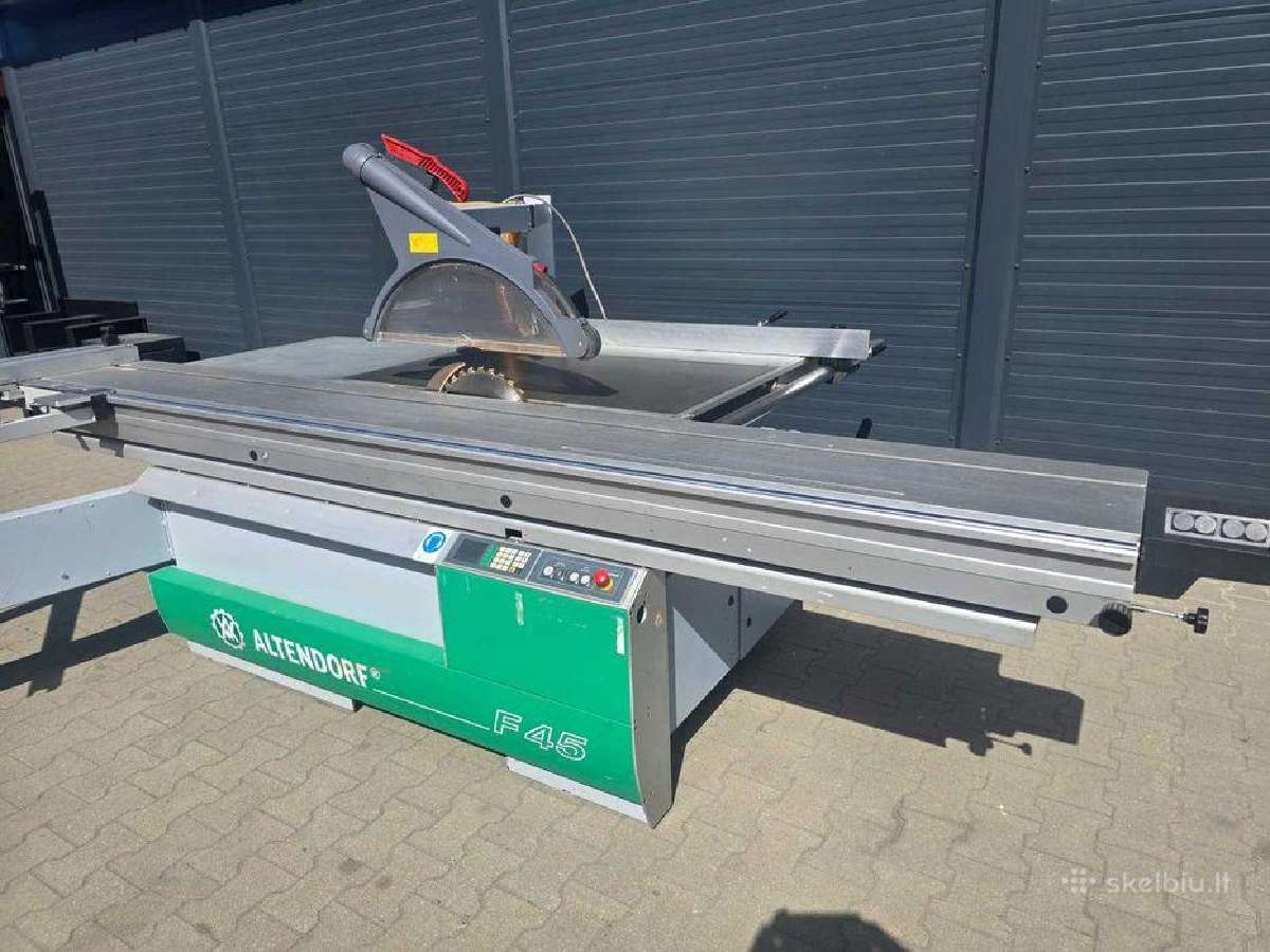 Formatinio pjovimo staklės Altendorf F45