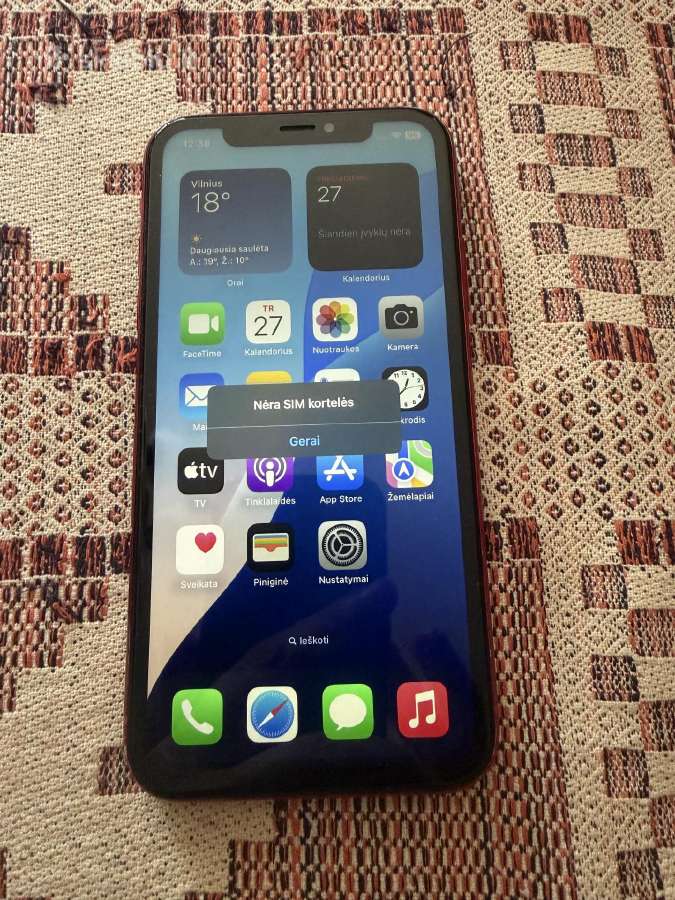 iPhone xr 64 GB blue ir red