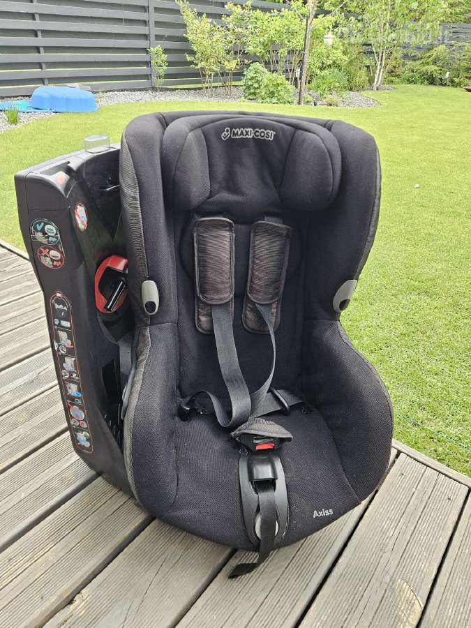 Pasukama automobilinė kėdutė Maxi-cosi Axiss 9-18k