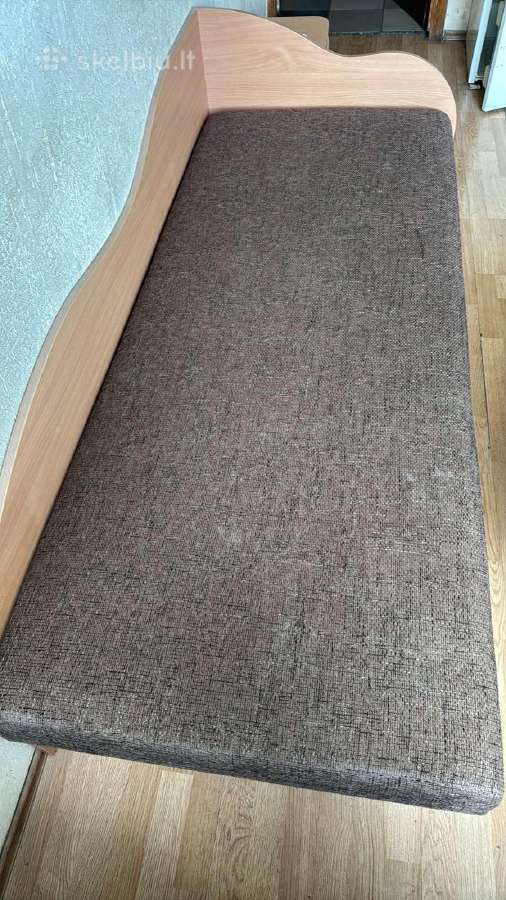Puikios būklės viengulės lovos/tachtos/ kušetės