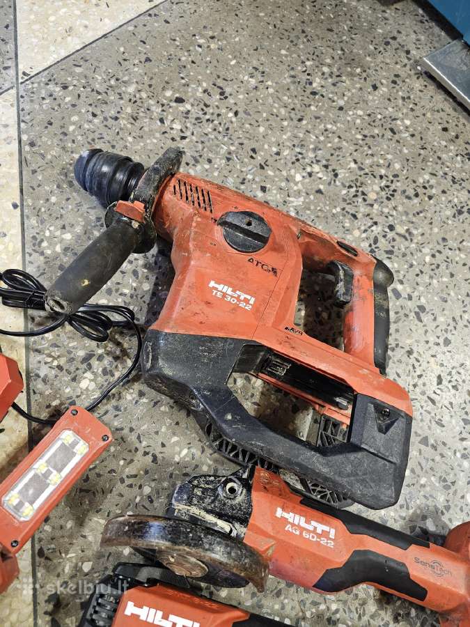 Hilti nuron 5 irankiu komplektas su 3 baterijom - nuotraukos Nr. 4