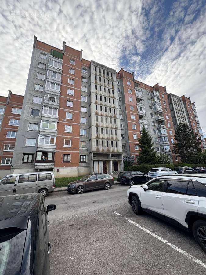 Parduodamas 2 kamb,. būtas su holu