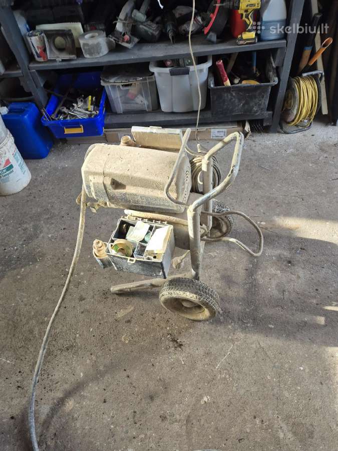 Graco uktra max 695 beoris dazymo aparatas