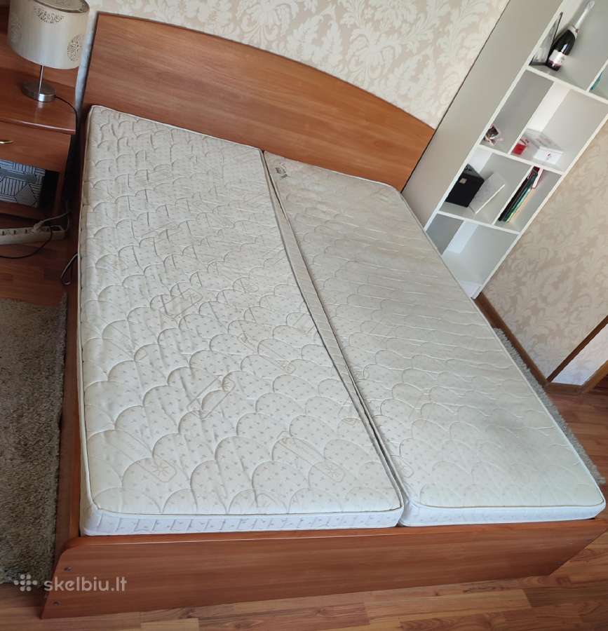 Parduodu dvigulę lovą su čiužiniu