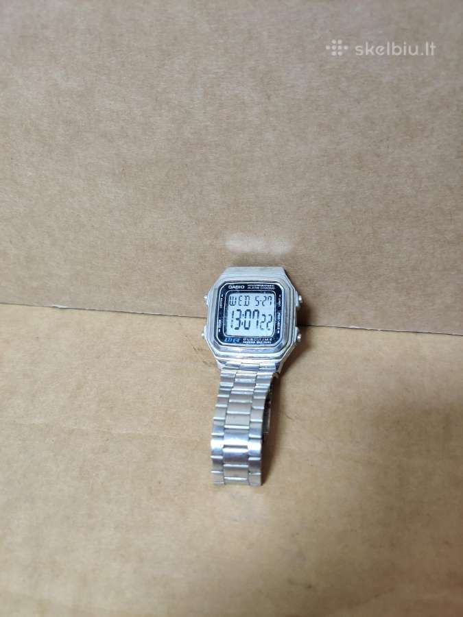 Casio Illuminator skaitmeninis laikrodis