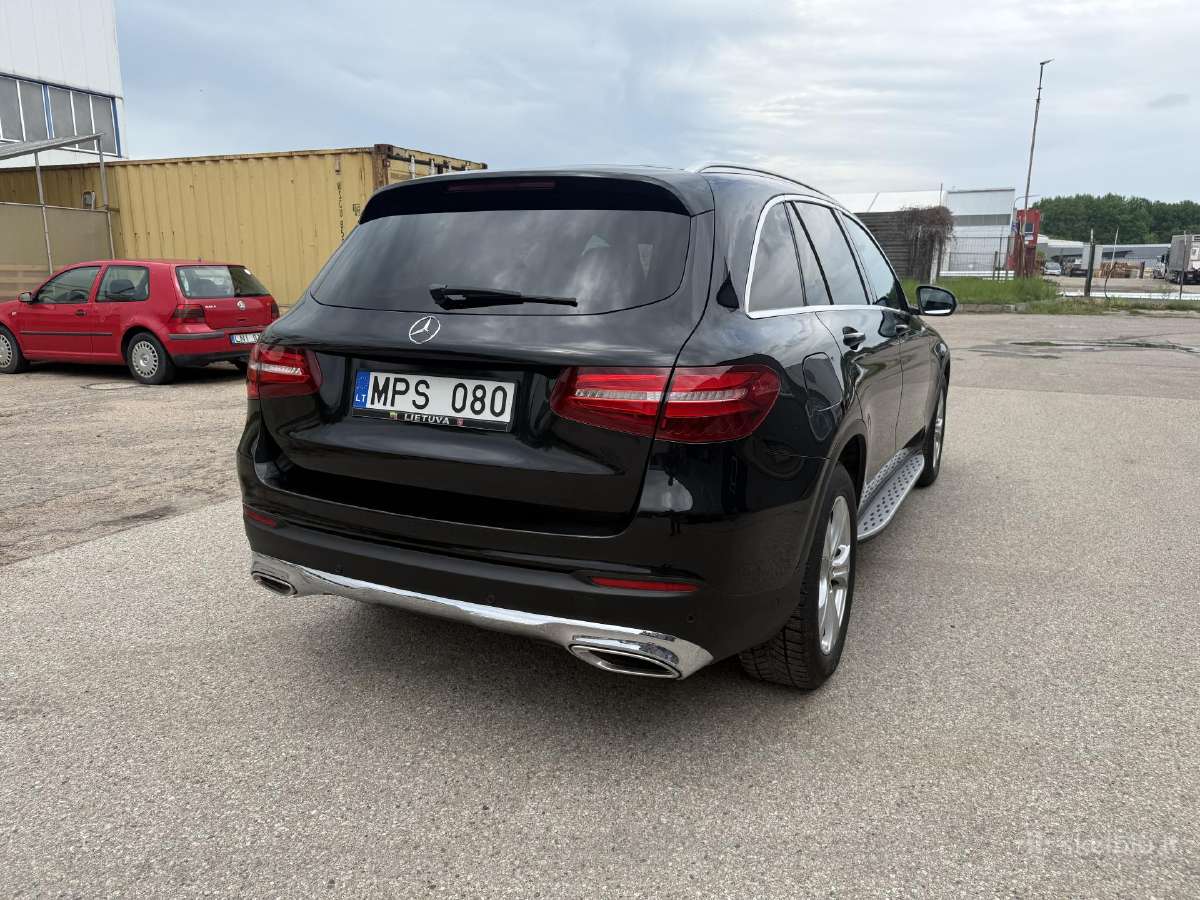 Mercedes Benz Glc 220d 4 Matic - Juoda spalva - nuotraukos Nr. 5