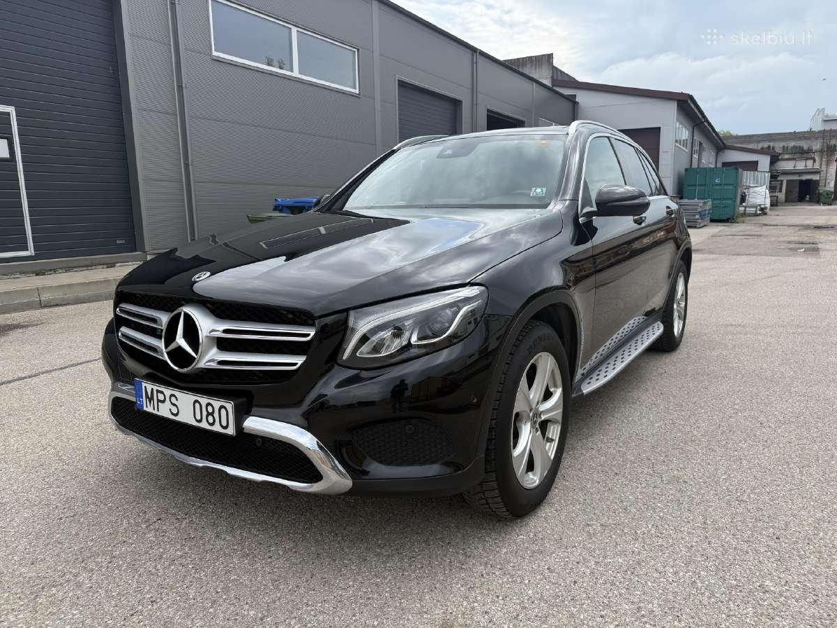 Mercedes Benz Glc 220d 4 Matic - Juoda spalva