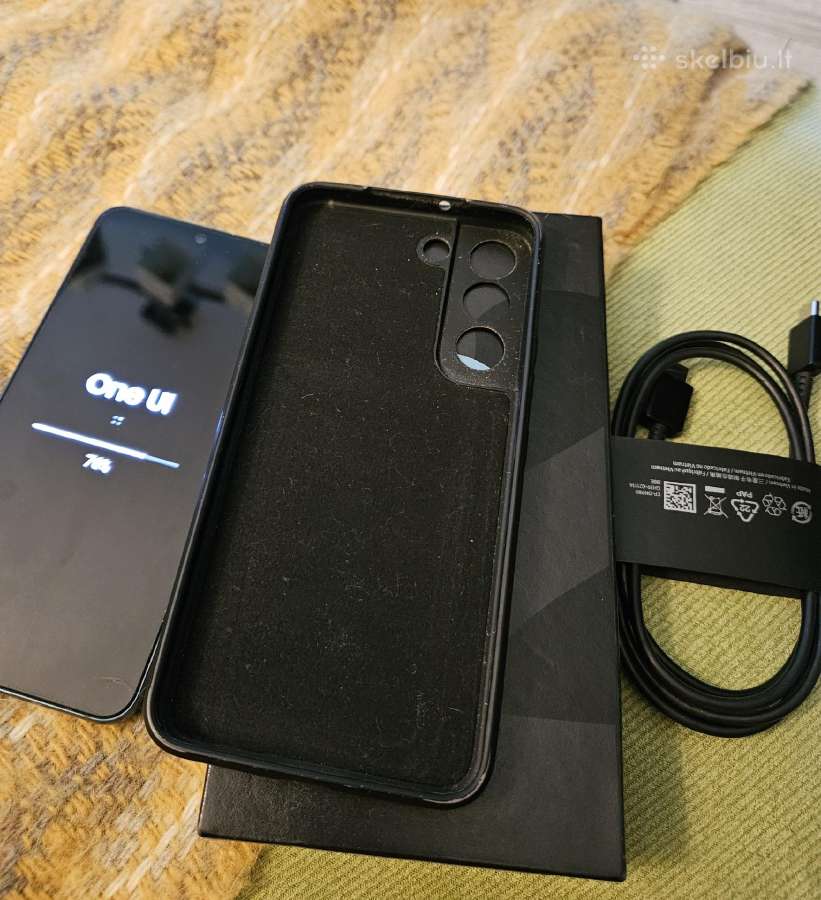 Samsung s22 8/256