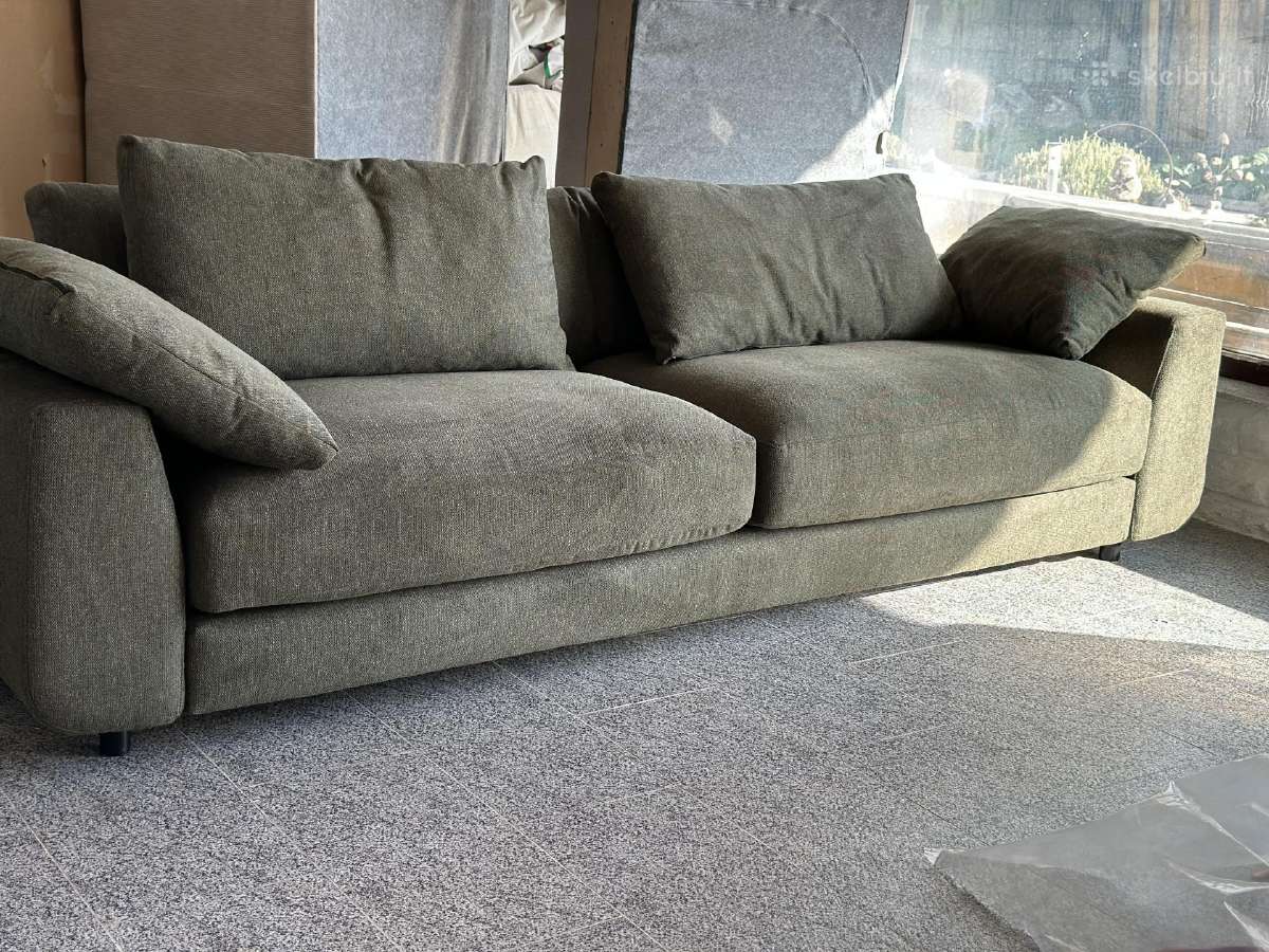 Nauja didelė sofa