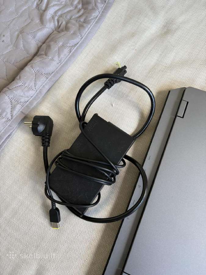 Parduodamas Lenovo Loq 15ahp9 4050 rtx.