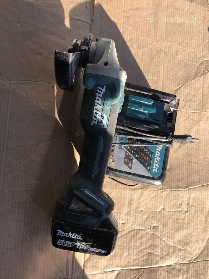 Makita Dga506