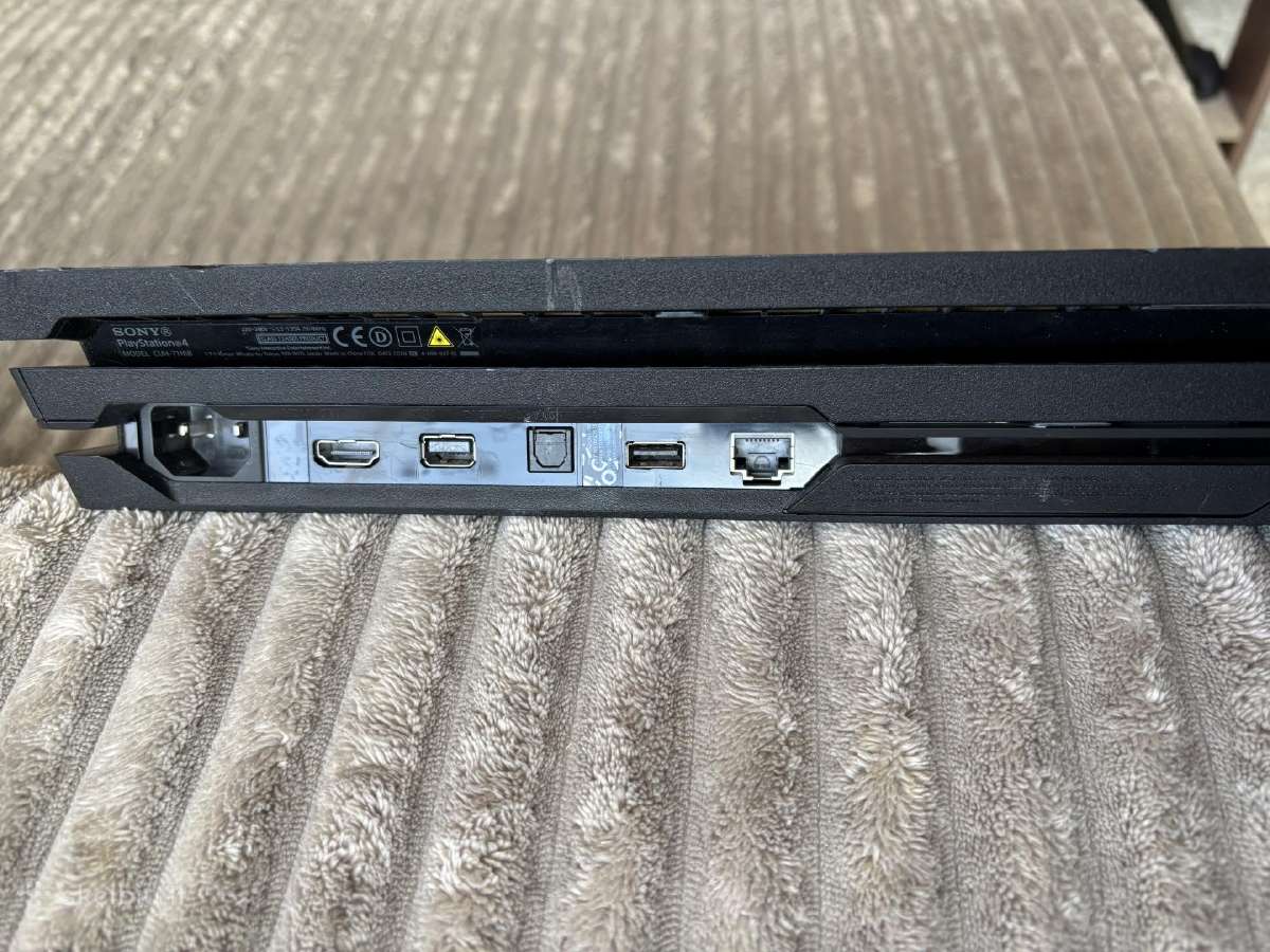 Playstation 4 Pro 1tb Atrišta, Fw 8.03 - nuotraukos Nr. 5