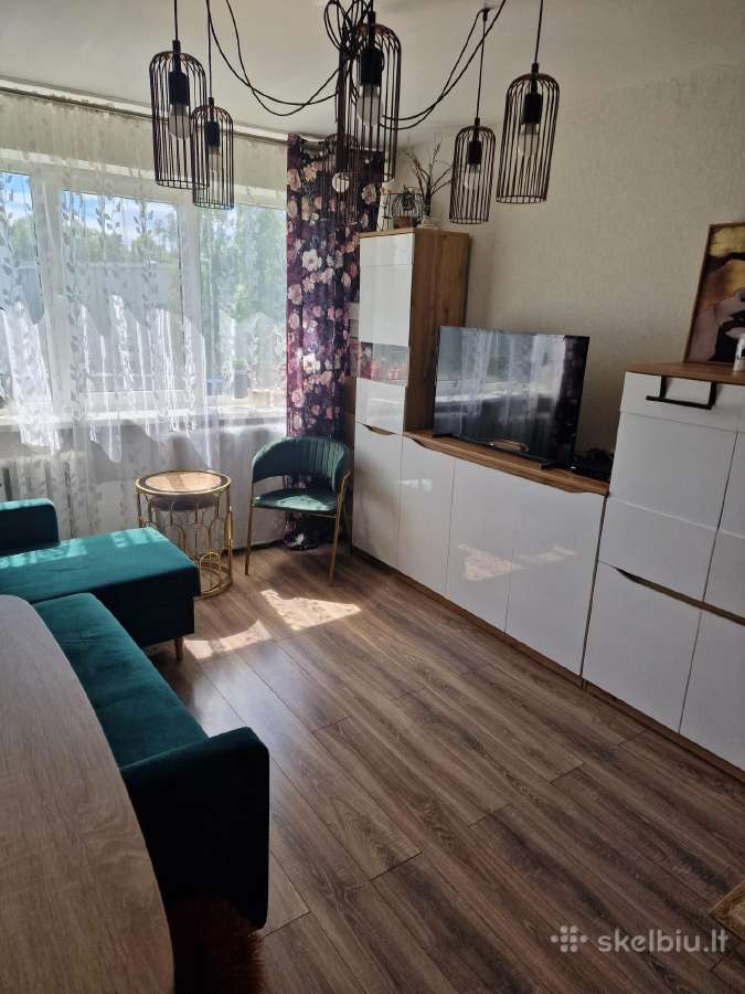 Parduodamas 1kambario butas V.krėves pr.