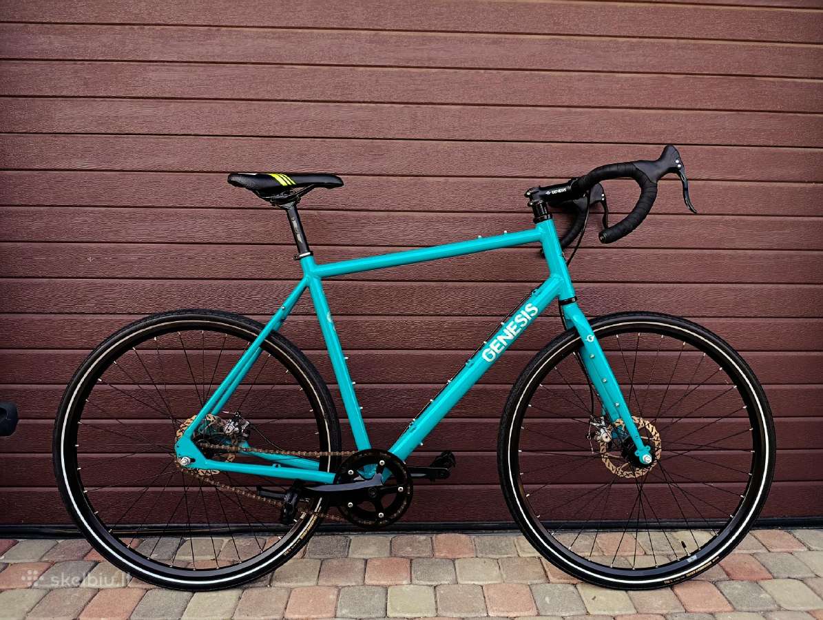 Genesis XL fix gravel ir Breezer Inversion 2x11