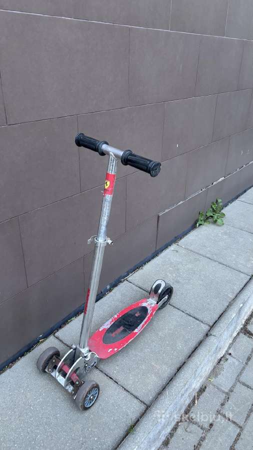 Vaikiškas paspirtukas