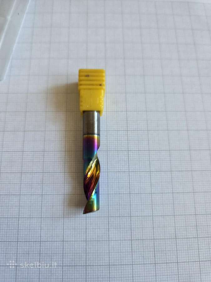 CNC plastiko, aliuminio, kompozito frezos su Dlc