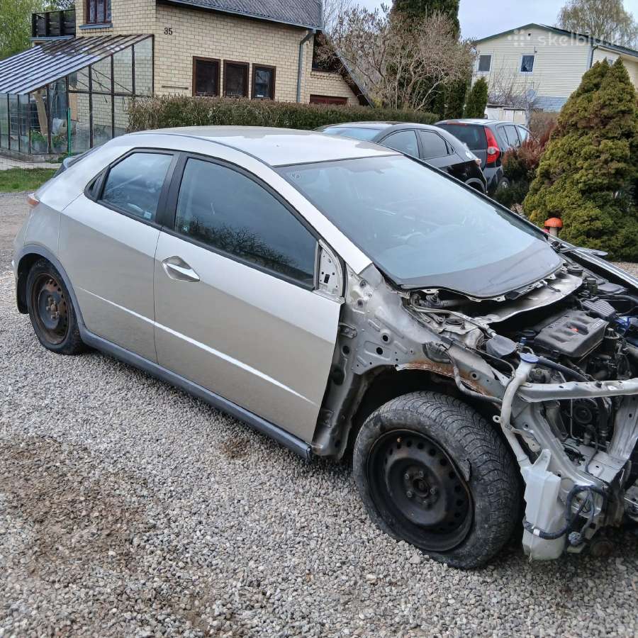 Honda Civic 8gen 1.8 dalys