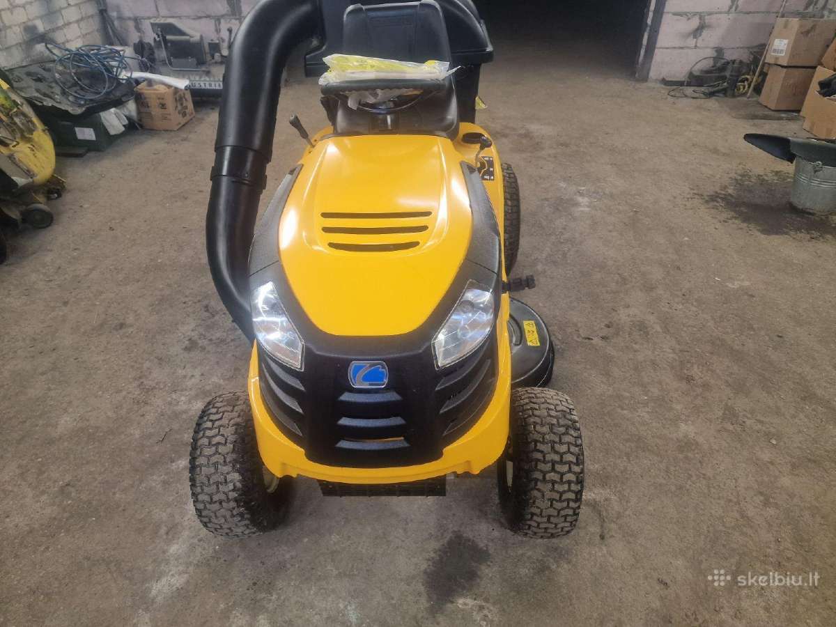 Sodo traktoriukas Cub Cadet