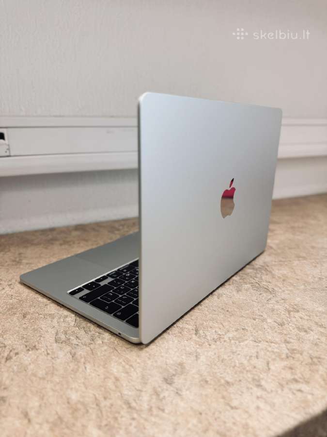 MacBook Air 13 M4 2025