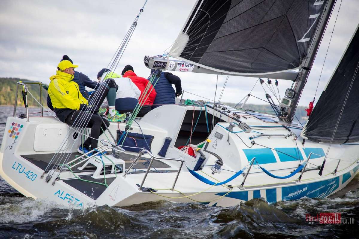 Parduodama Rs280 sportinė Jachta - nuotraukos Nr. 9