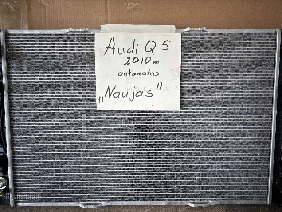 Naujos kėbulo detalės , senoviniai šviestuvai, ir