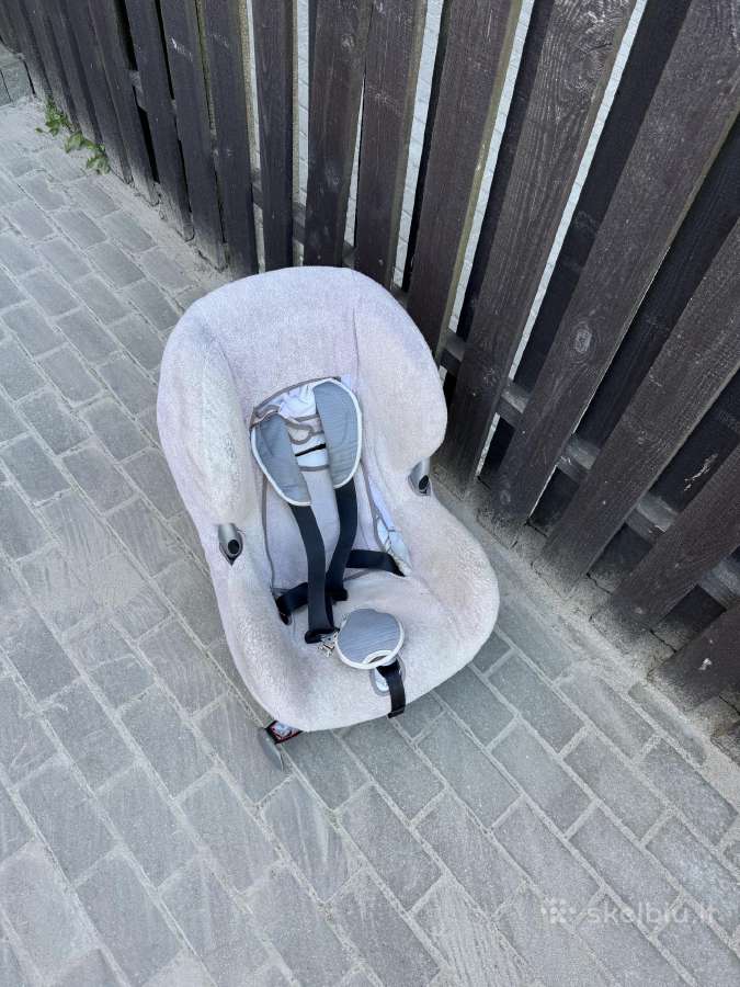 Dovanojam autokėdutę