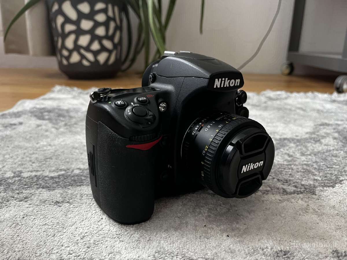 Nikon d700 + 50mm f1.8