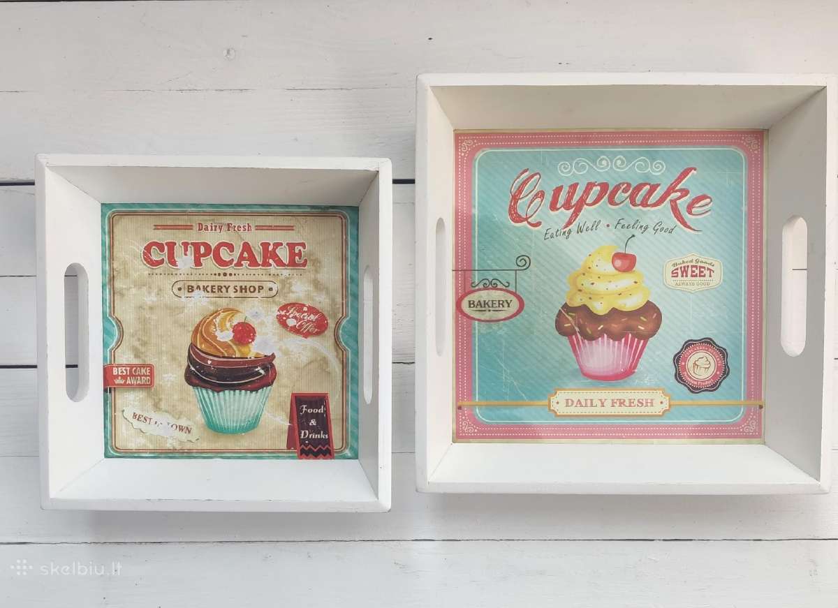 Vintažinis baltas medinis padėklas , 2 vnt